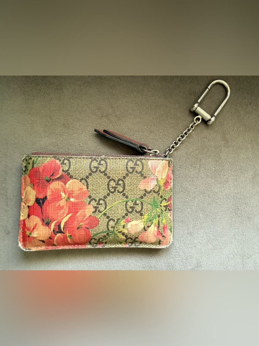 Authentic Gucci GG Supreme Blooms Floral Key Pouch Coin Case